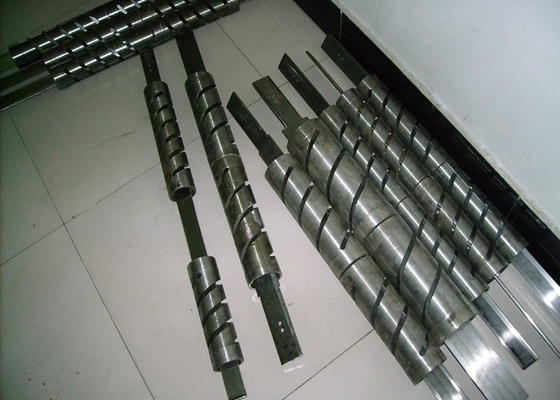 الصين 4.0mm 52x52mm سلسلة ربط السور ماكينة مزدوجة تغذية الأسلاك المزود