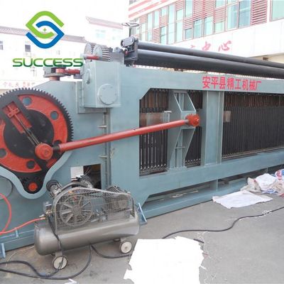 الصين الحد الأقصى عرض 4300mm غابيون مربع آلة لبناء دائمة وقوية المزود