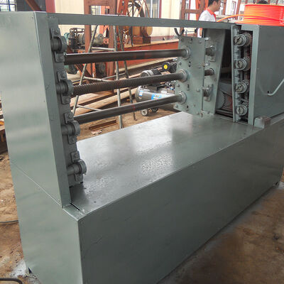 الصين حجم الفتحة 6 8 8 10 10 12 12 15 آلة صنع الغابيون باستخدام الأسلاك المطلية بمادة PVC مما يوفر تصنيع شبكات سلكية متينة المزود