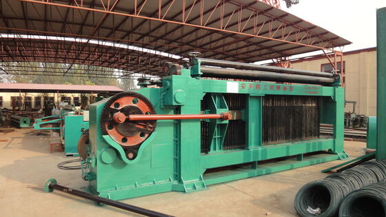 الصين نوع آلة صندوق الغابيون الثقيل للخدمات الثقيلة معدات شبكة الأسلاك الدائمة لإنتاج الغابيون وتطبيقات البناء المزود